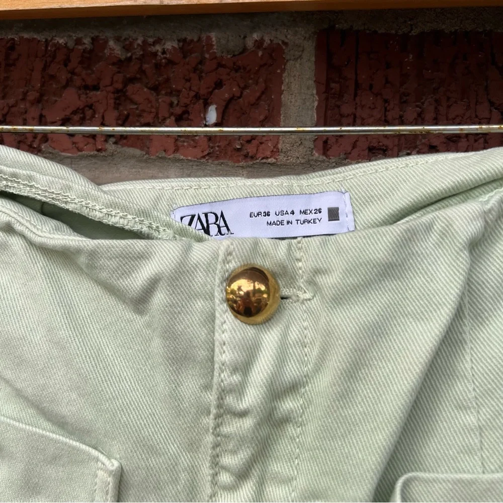 Zara Sage Green and Gold Button Denim High Rise Wide Leg Cropped Denim Jeans - Picture 3 of 3